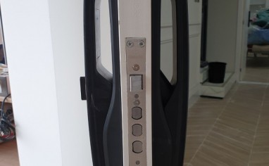 English Speaking Locksmith & Emergency Smart Lock Repair In Da Nang – Dịch Vụ Cứu Hộ Khóa 24/7