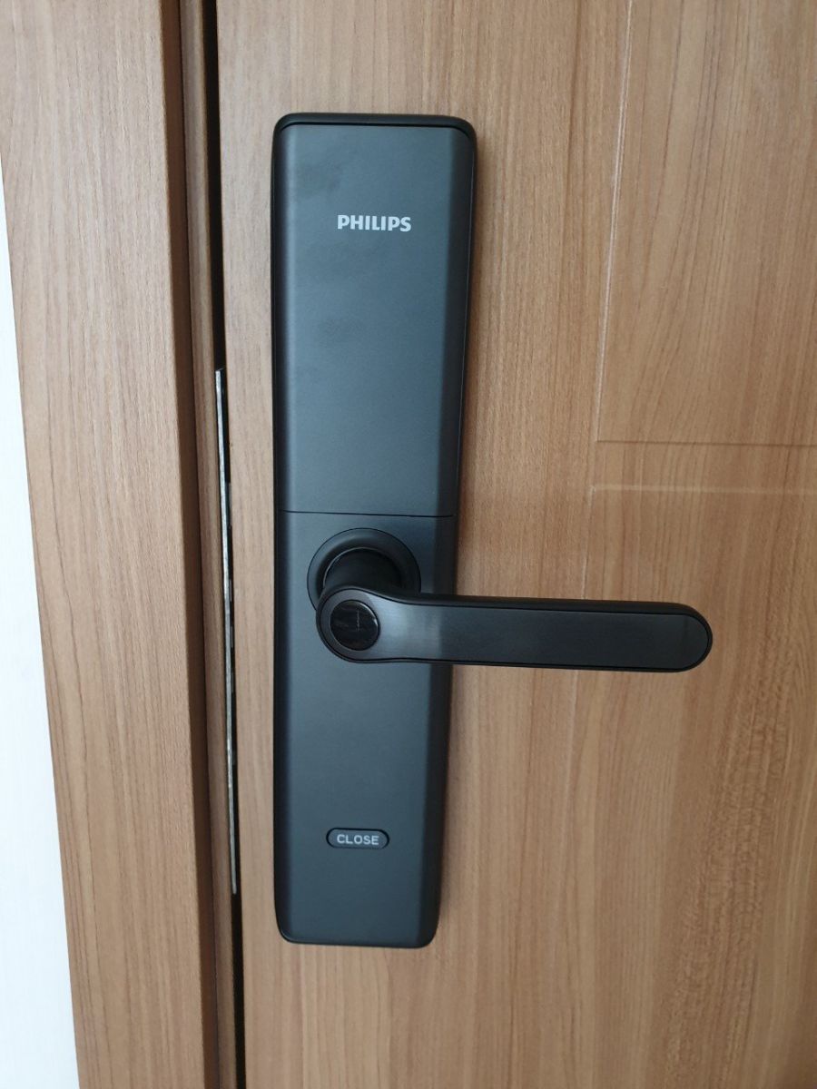 Khóa thông minh Philips 7300 tay gạt chính hãng tại Đà Nẵng